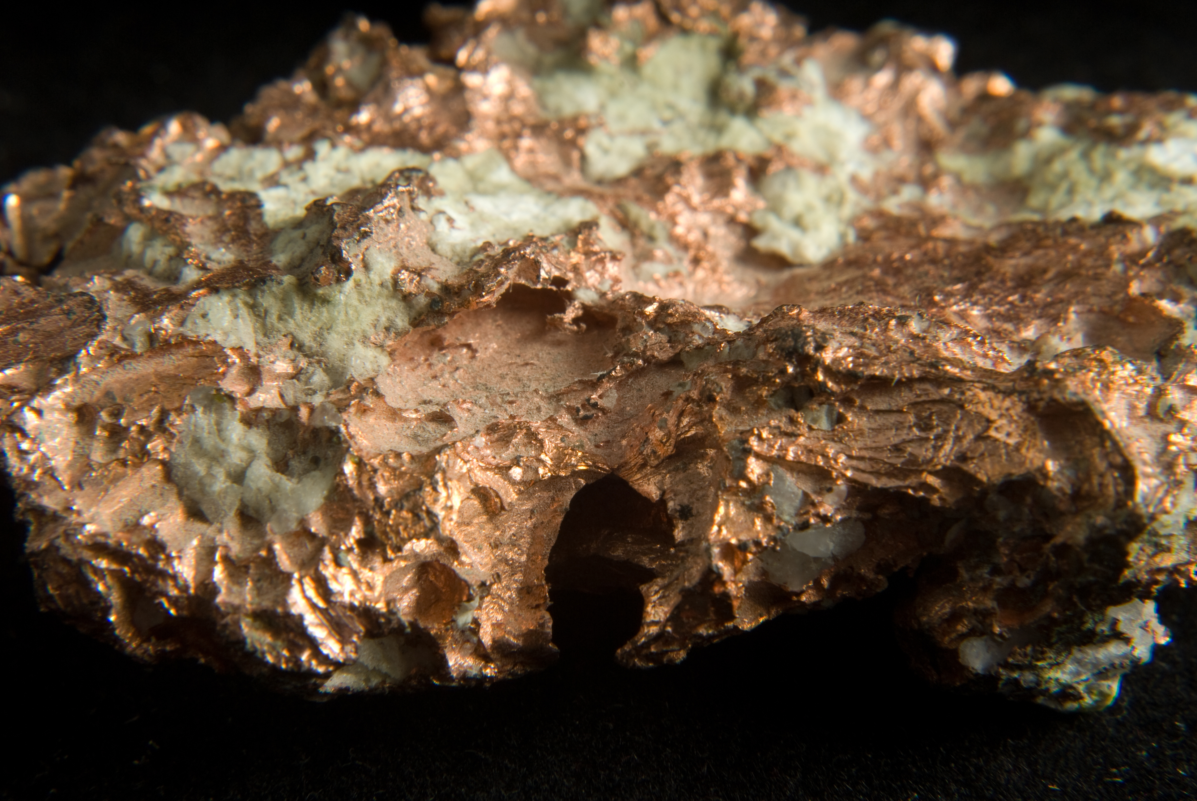 Copper ore with quartz crystals